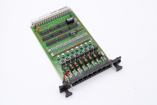 P30420 -  86.850.1001.00   P.C.- OUTPUT MODULE 8 PIN